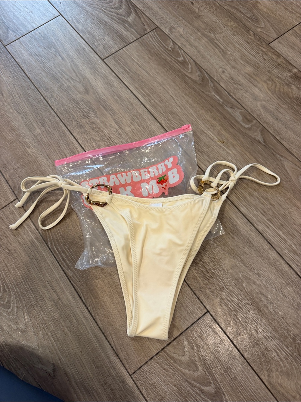 Bikini Bottom - Picture 2 of 3